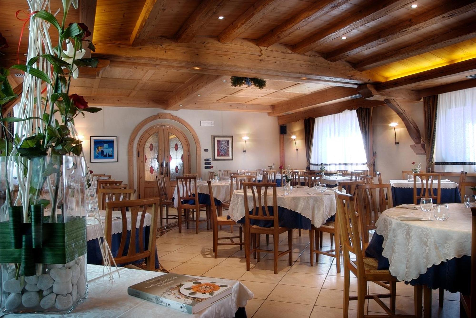 Albergo Ristorante Alle Codole Canale dʼAgordo Kültér fotó