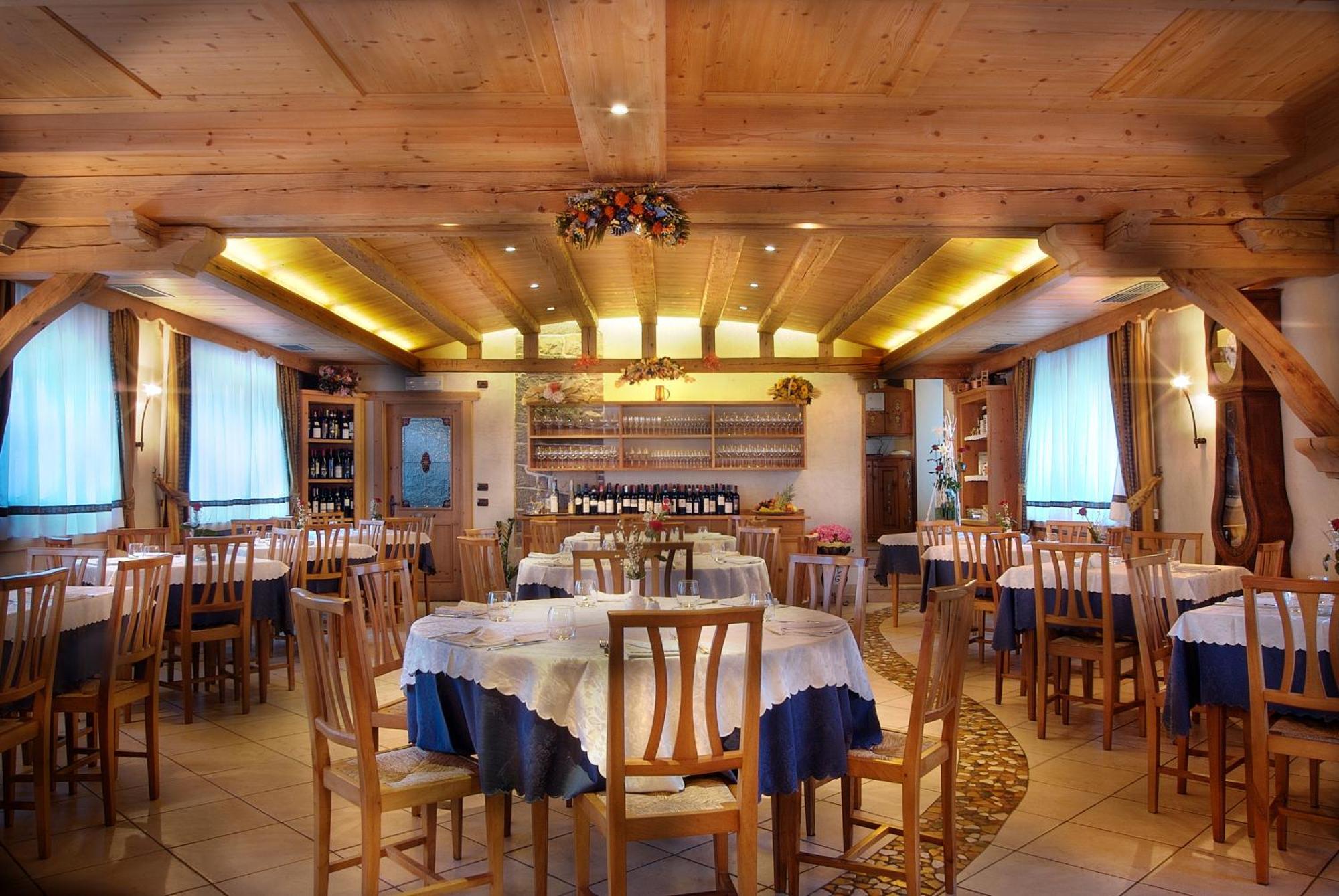 Albergo Ristorante Alle Codole Canale dʼAgordo Kültér fotó